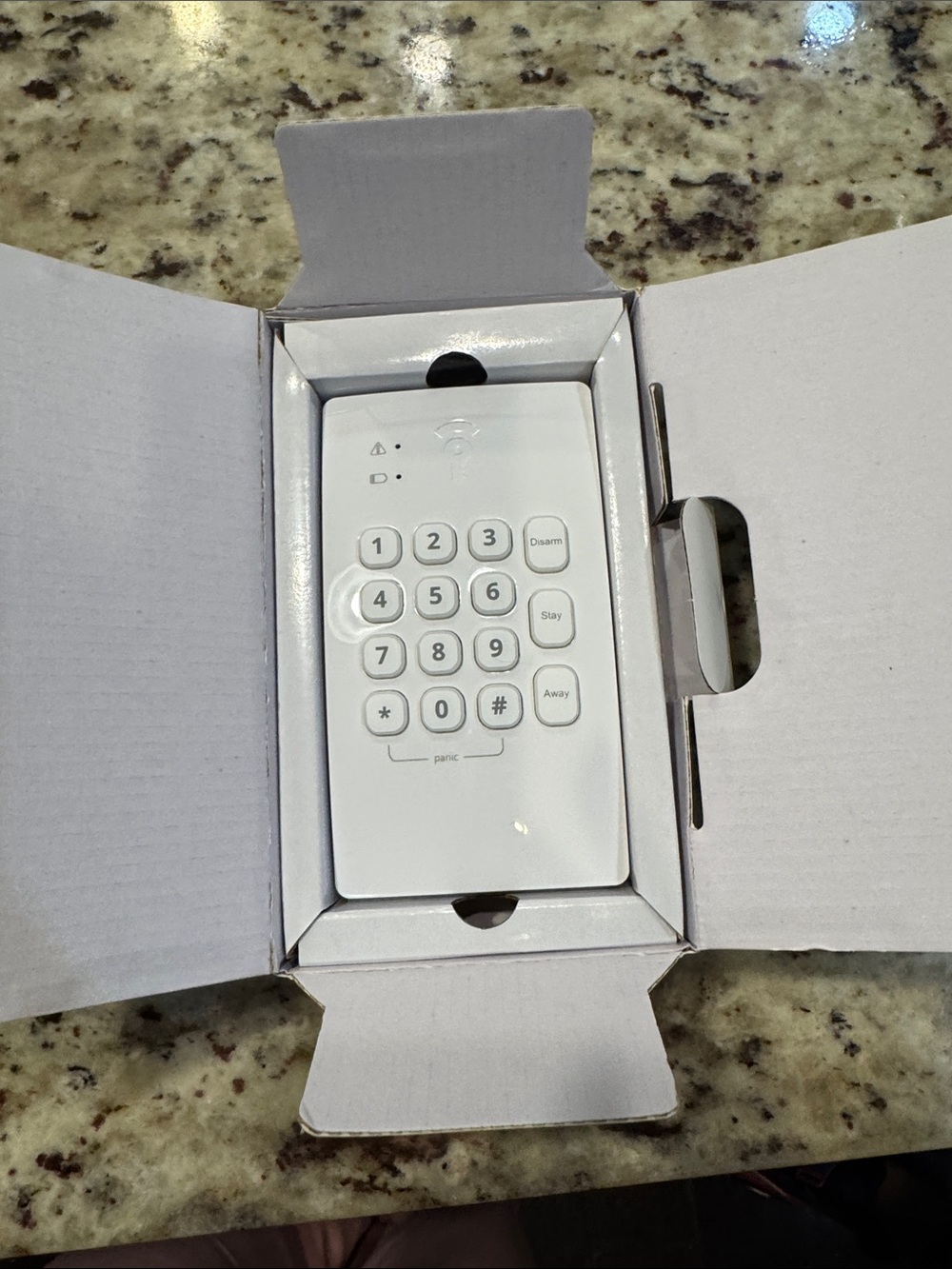 Frontpoint Hub Smart Alarm Hub - White with Green Accent